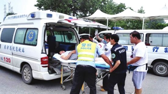廣州救護(hù)車的容量配置，成社會(huì)關(guān)注問題01